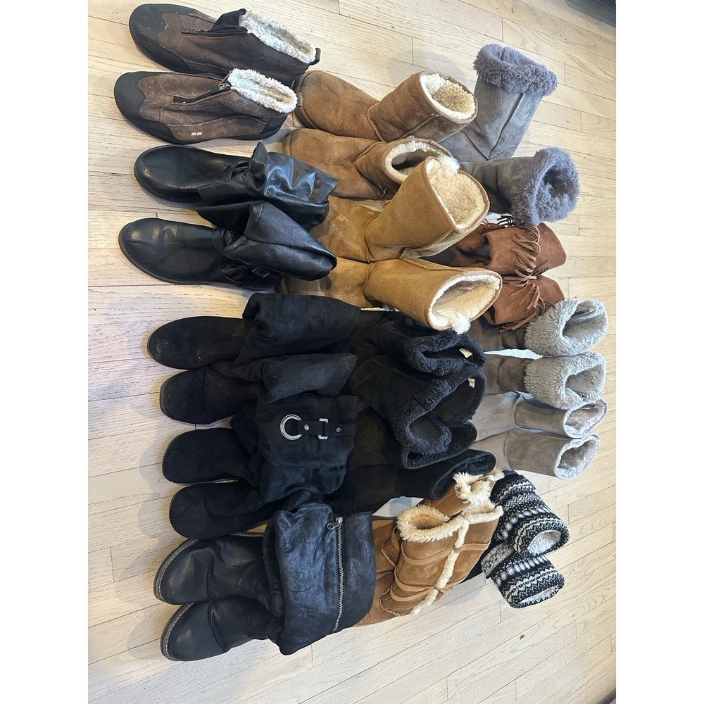Lot Of 15  Women's Boots Mix Brands Size 7 1/2-10‎ Uggs ,makalu,cabelas And More